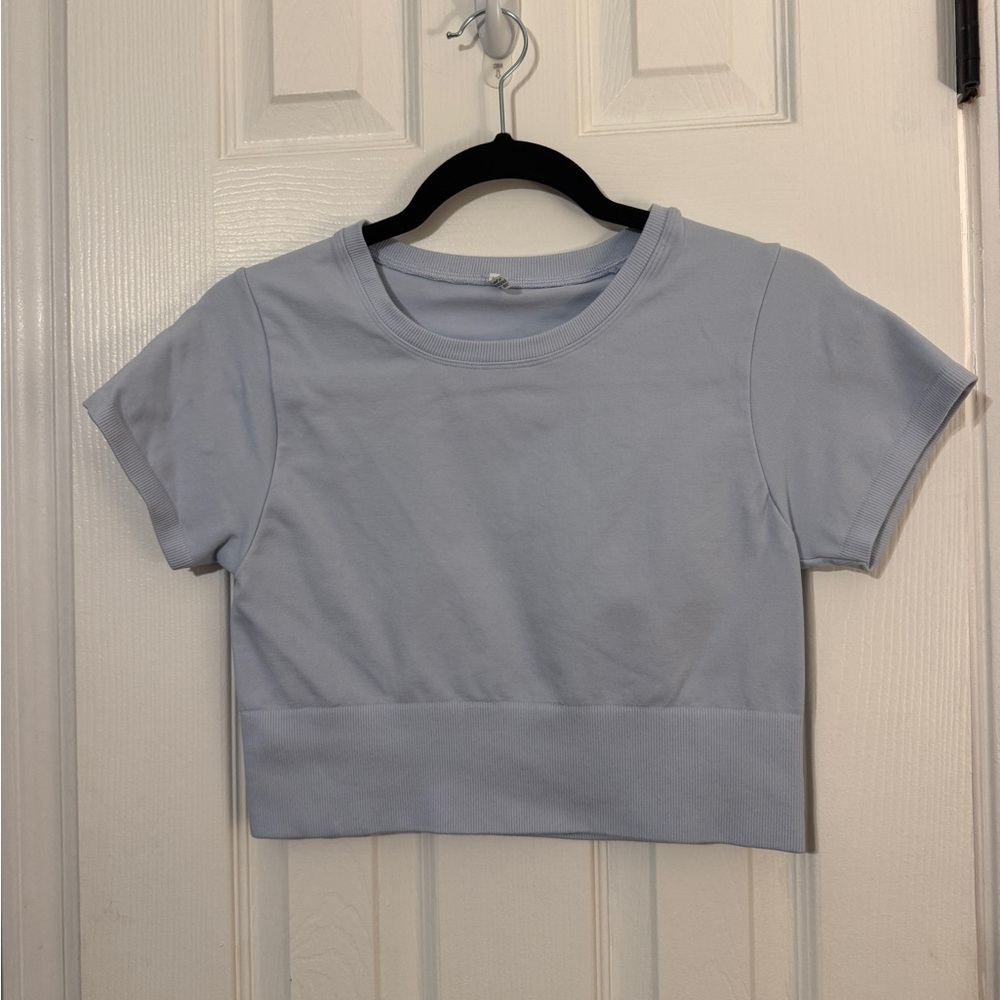 Aerie Women's Light Gray Crop Top - Picture 3 of 8